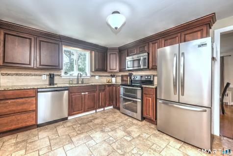 33 Elton Drive Newington CT 06111