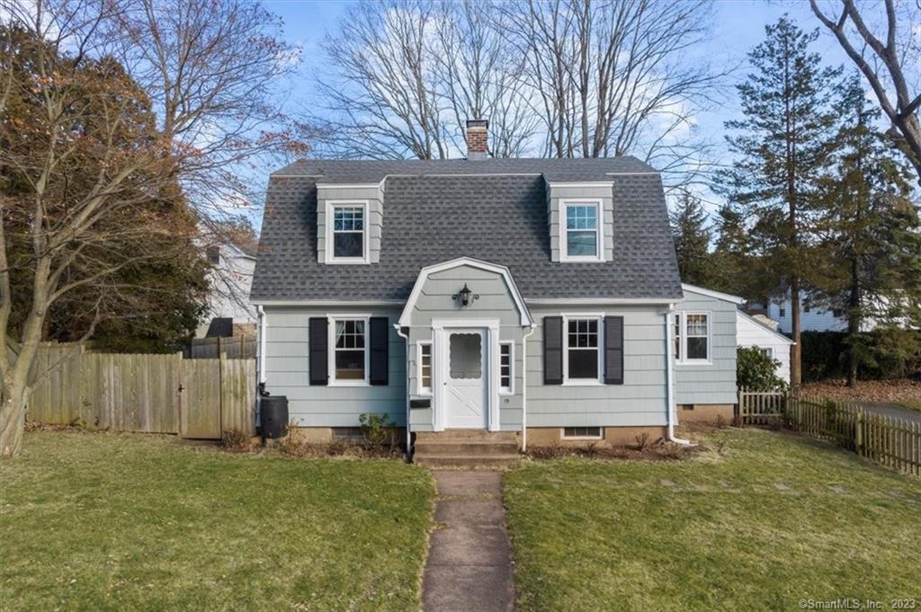 15 Highlandview Avenue Hamden CT 06517