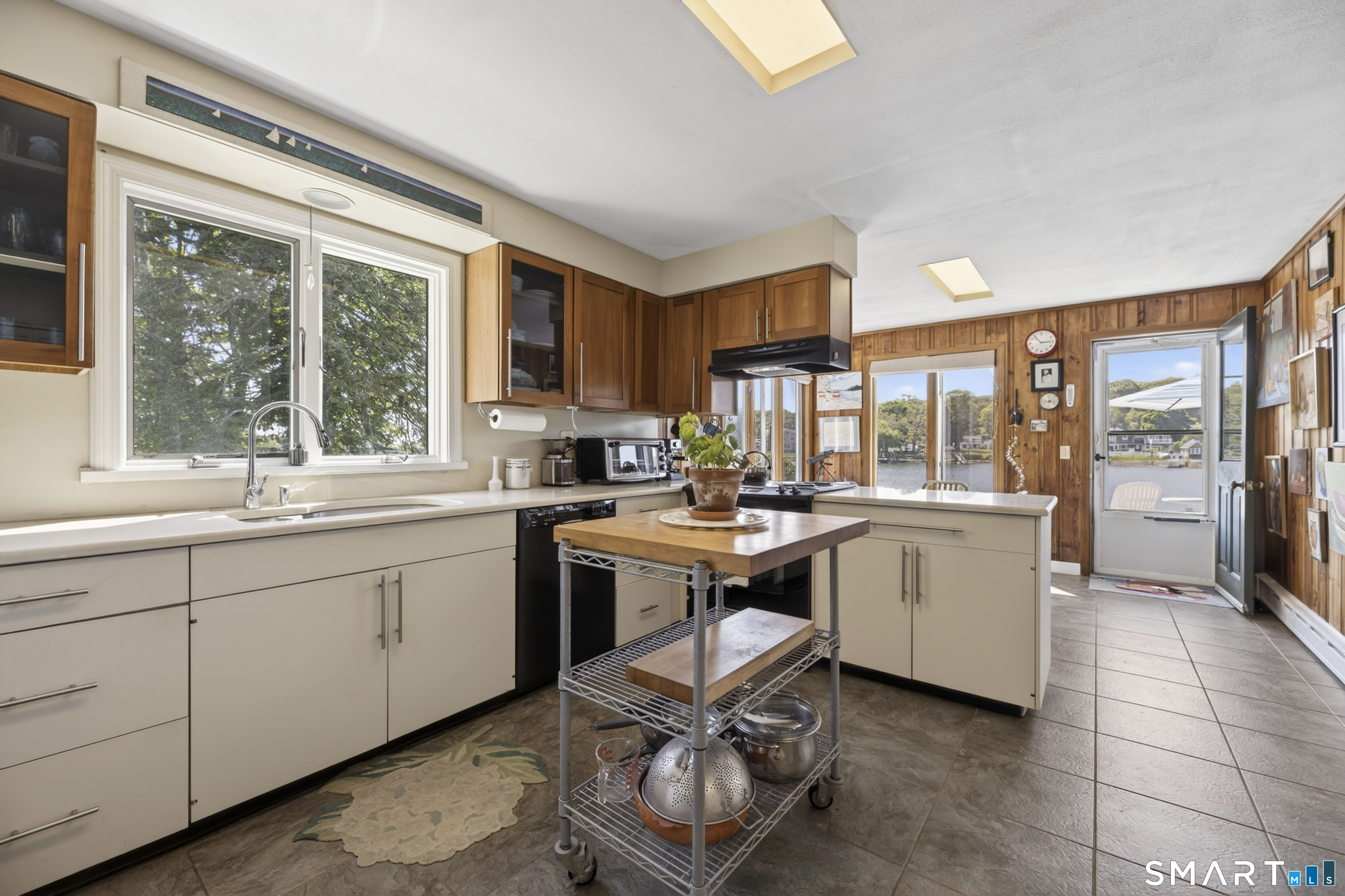 27 Wilbur Road Stonington CT 06378