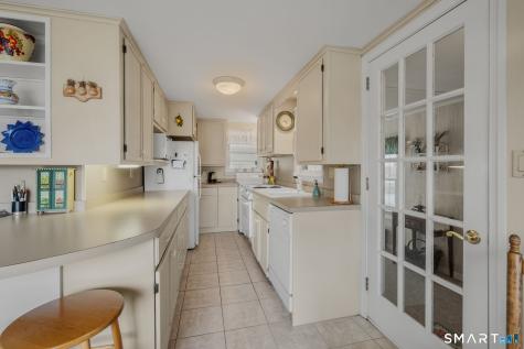 54 Sea Crest Avenue East Lyme CT 06357