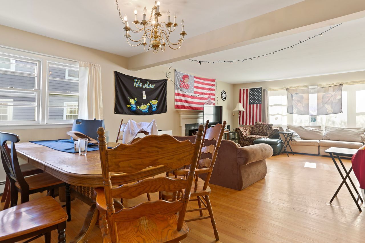 932 Thorme Street Bridgeport CT 06606