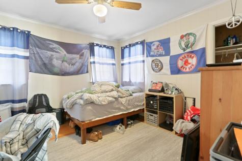 932 Thorme Street Bridgeport CT 06606