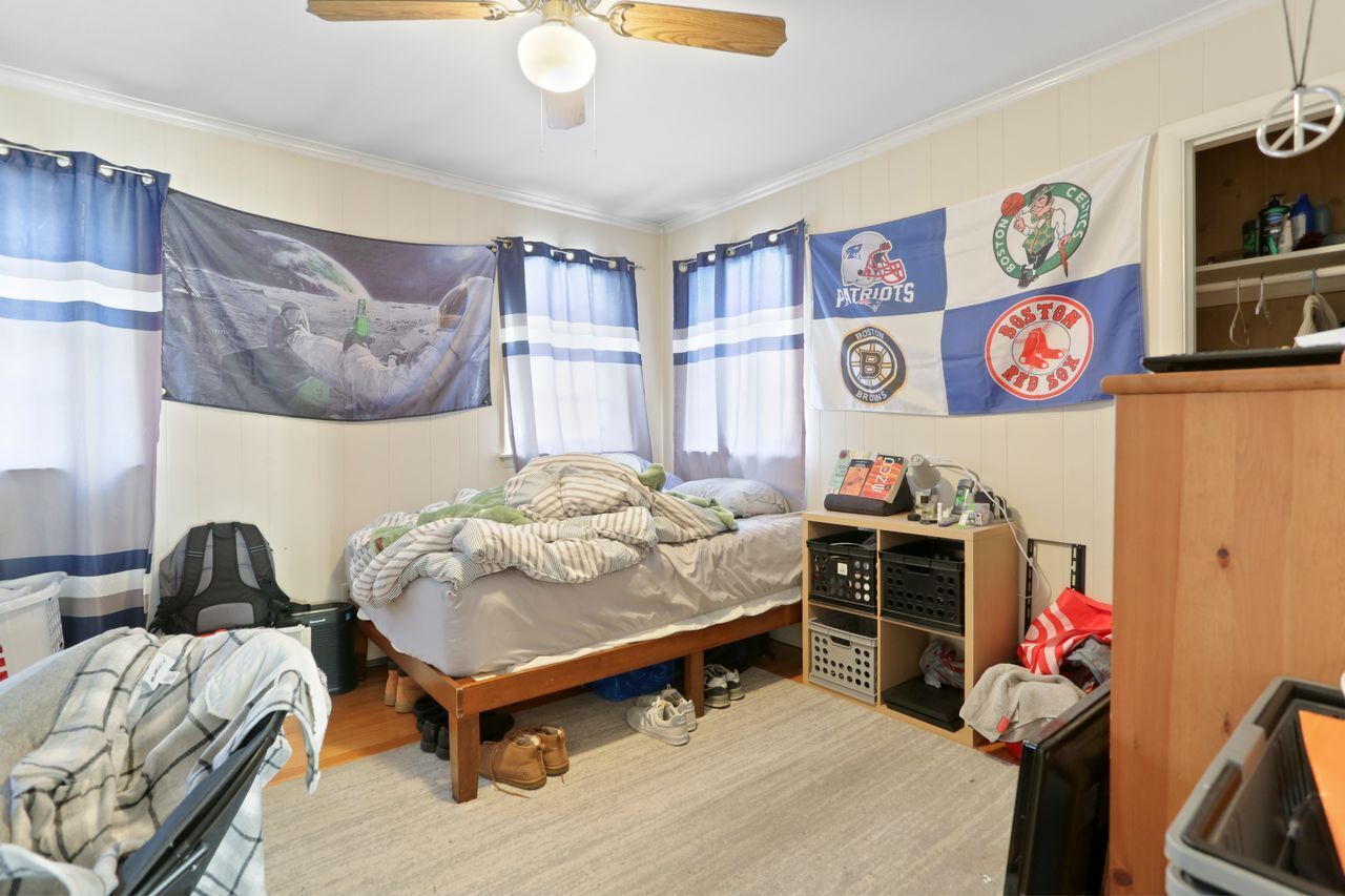 932 Thorme Street Bridgeport CT 06606