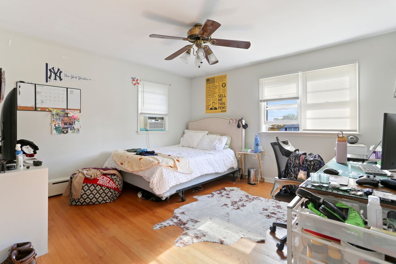 932 Thorme Street Bridgeport CT 06606