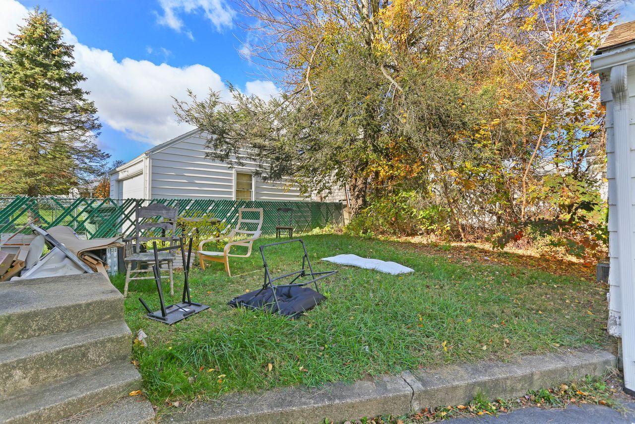 932 Thorme Street Bridgeport CT 06606