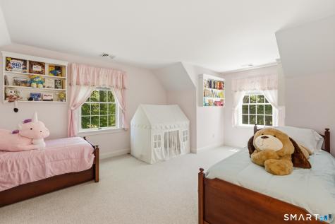 14 Bittersweet Way Stonington CT 06378