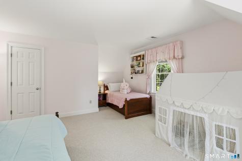 14 Bittersweet Way Stonington CT 06378
