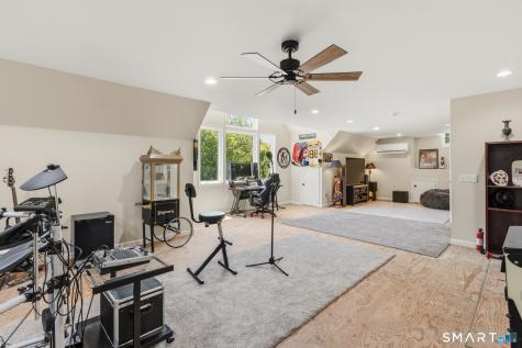 14 Bittersweet Way Stonington CT 06378