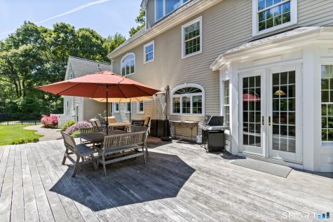 14 Bittersweet Way Stonington CT 06378