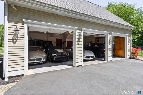 14 Bittersweet Way Stonington CT 06378