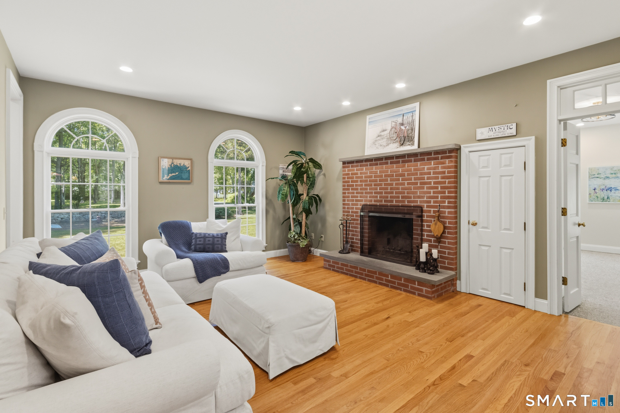 14 Bittersweet Way Stonington CT 06378