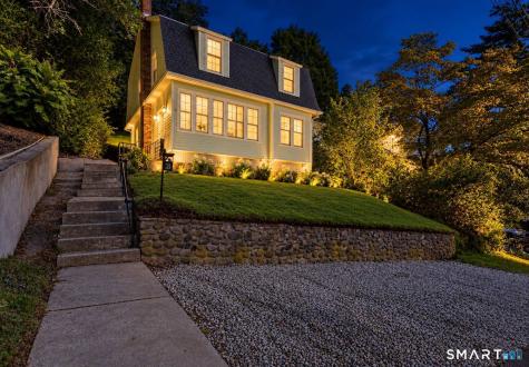 33 Monroe Street Shelton CT 06484