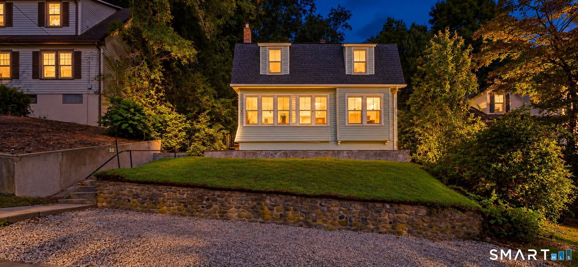 33 Monroe Street Shelton CT 06484