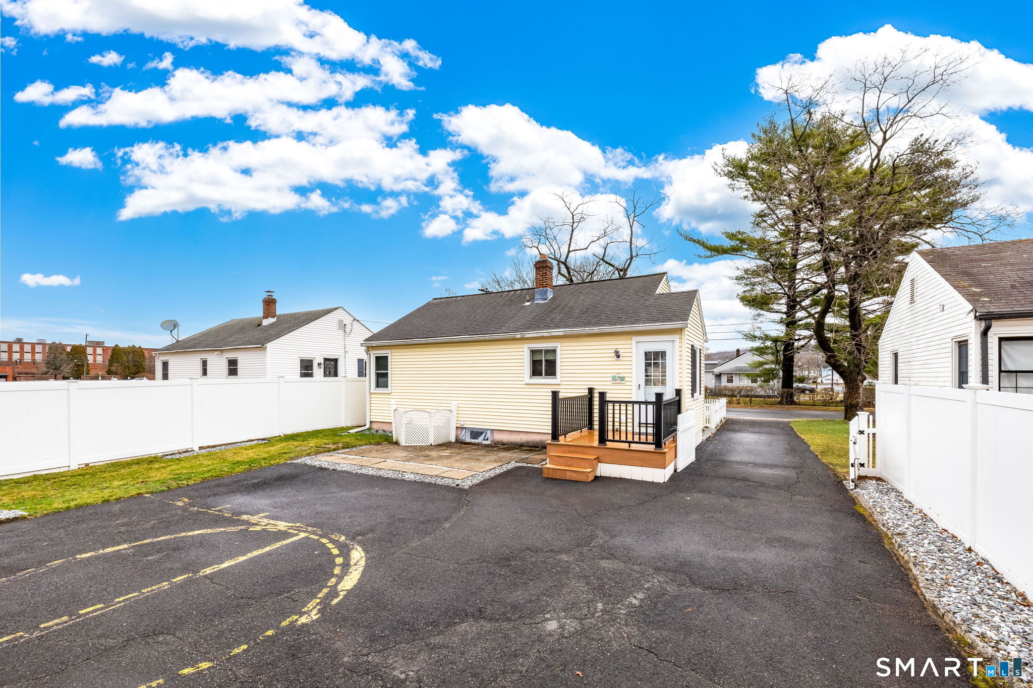 33 Winter Street Plainville CT 06062