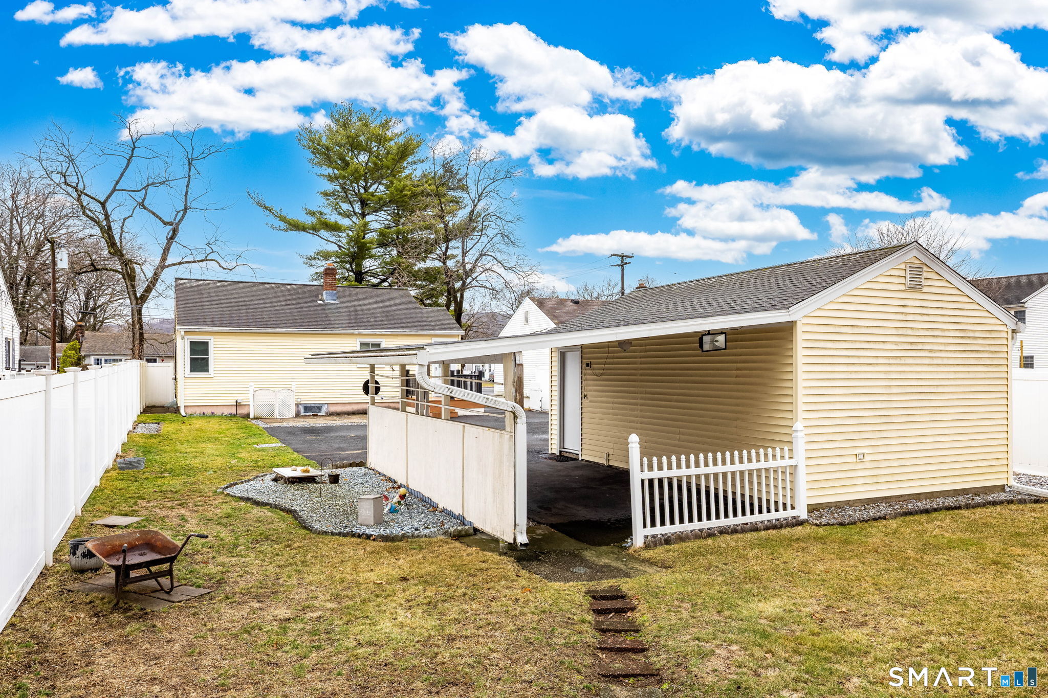 33 Winter Street Plainville CT 06062