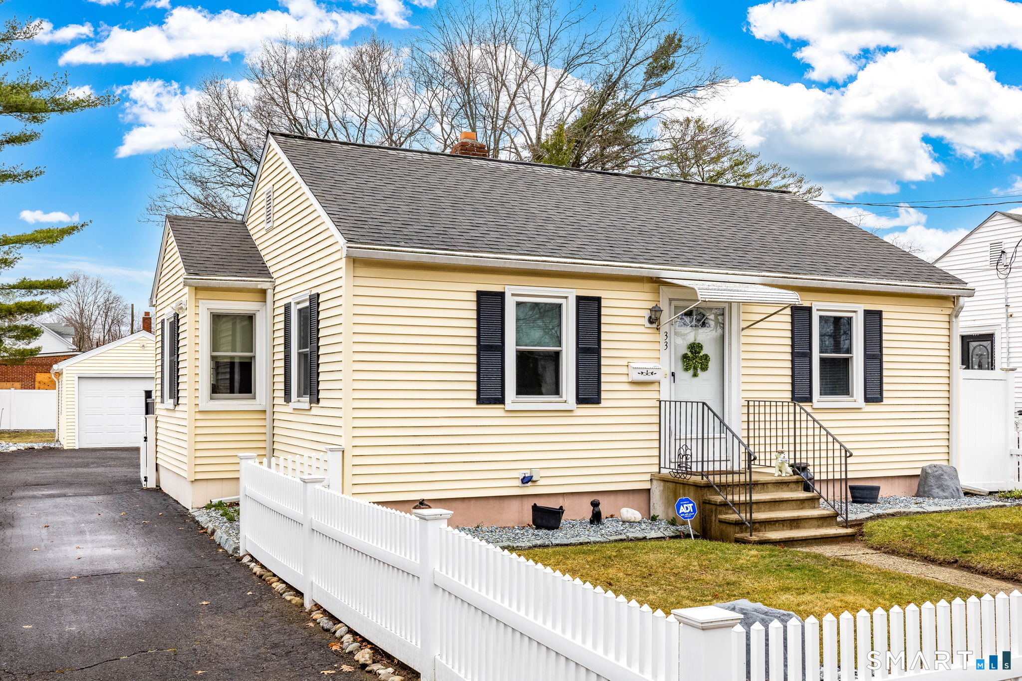 33 Winter Street Plainville CT 06062