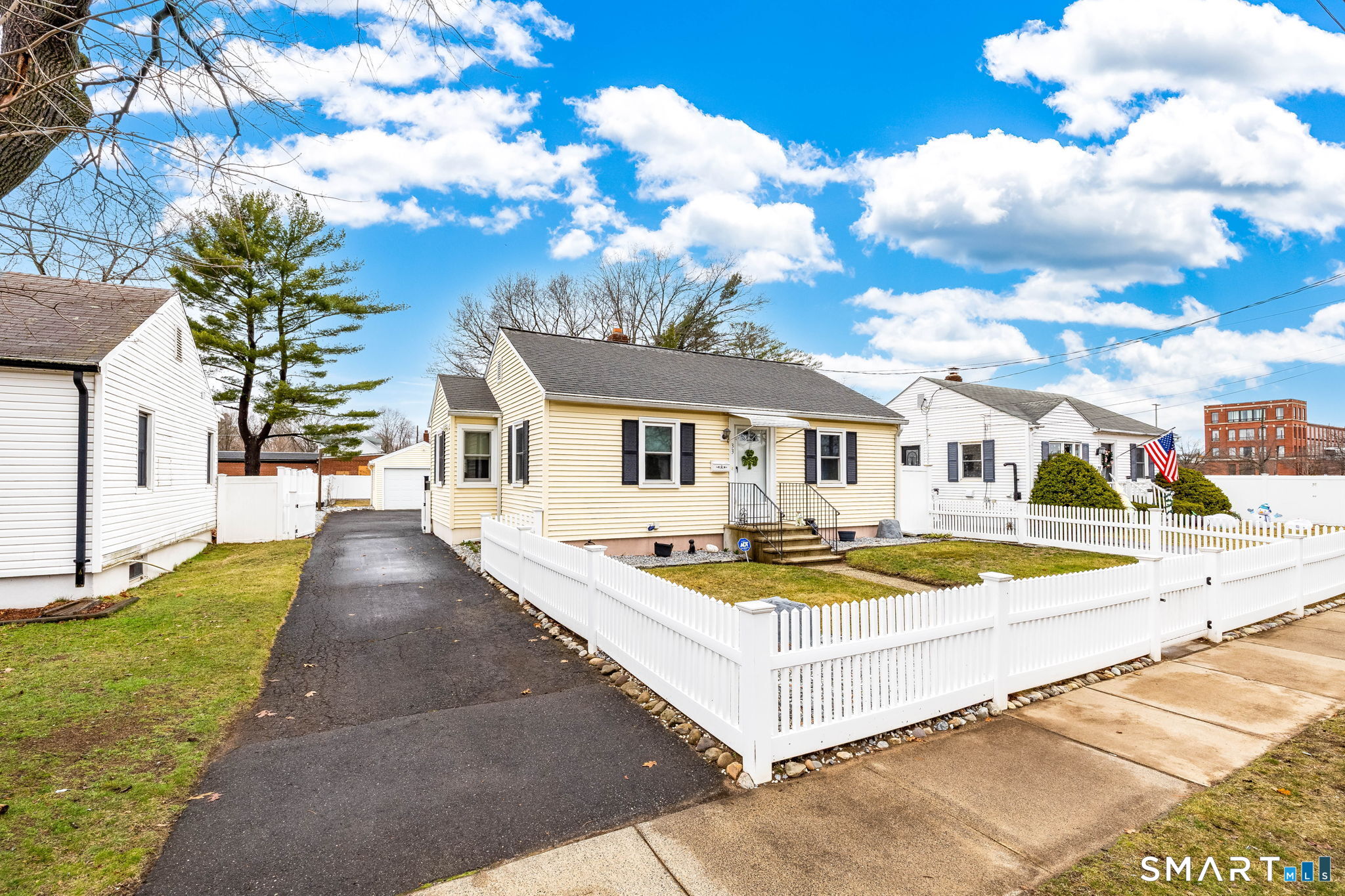 33 Winter Street Plainville CT 06062
