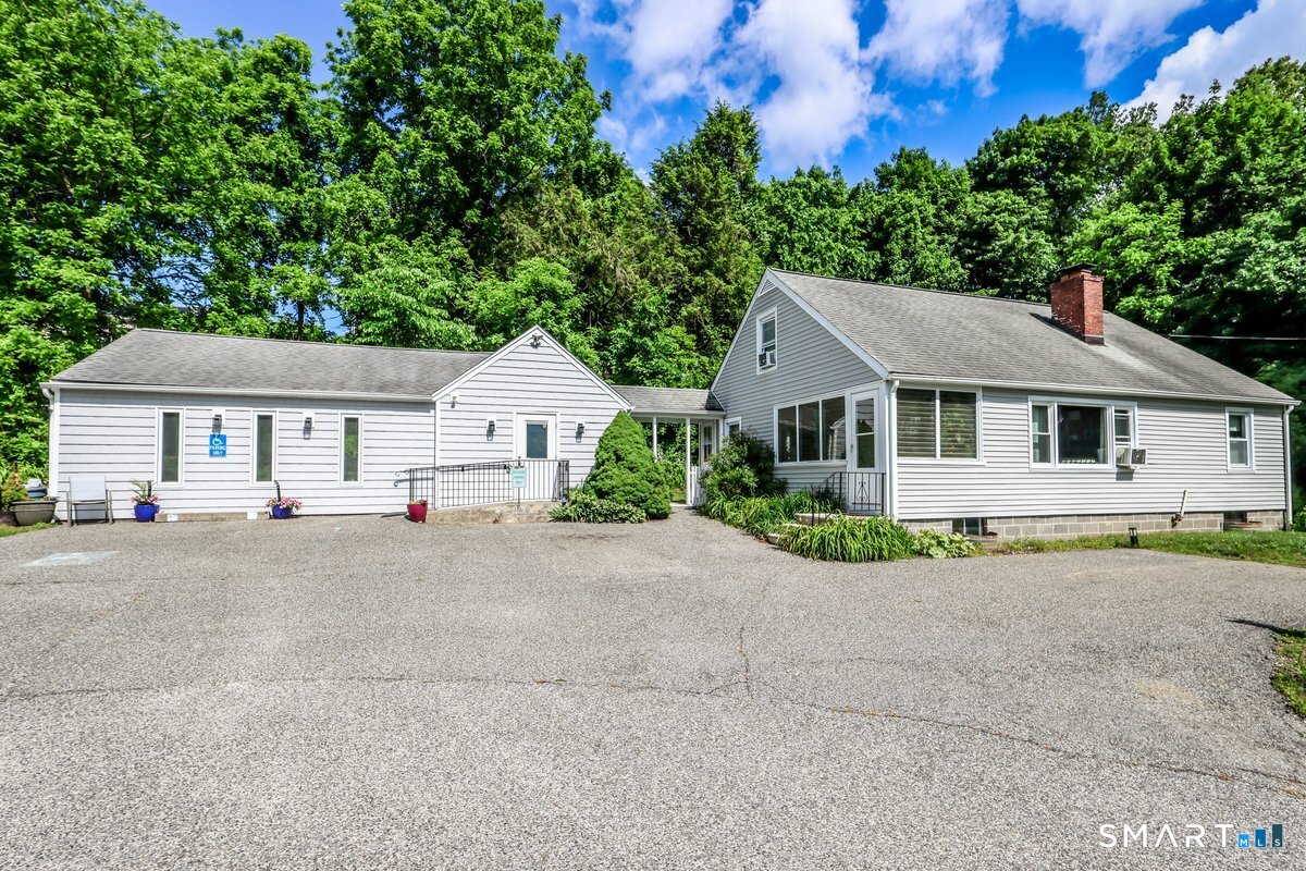 121 Litchfield Road New Milford CT 06776