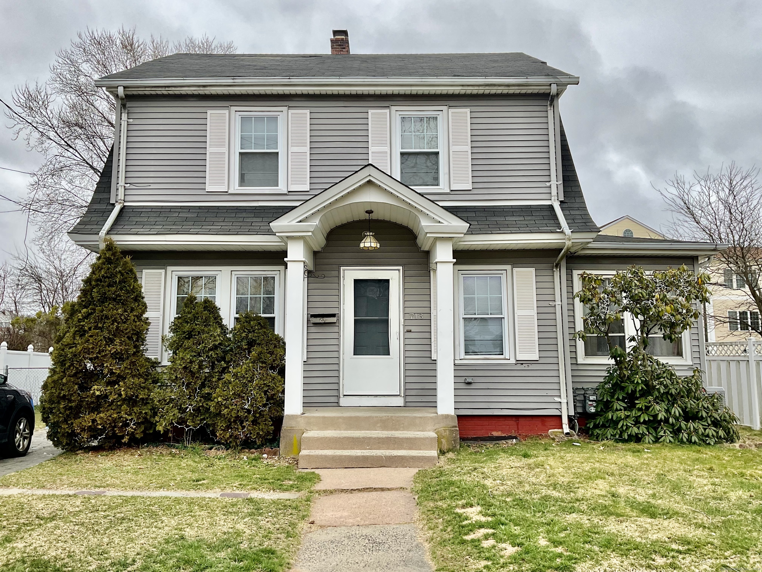 713 2ND Avenue West Haven CT 06516