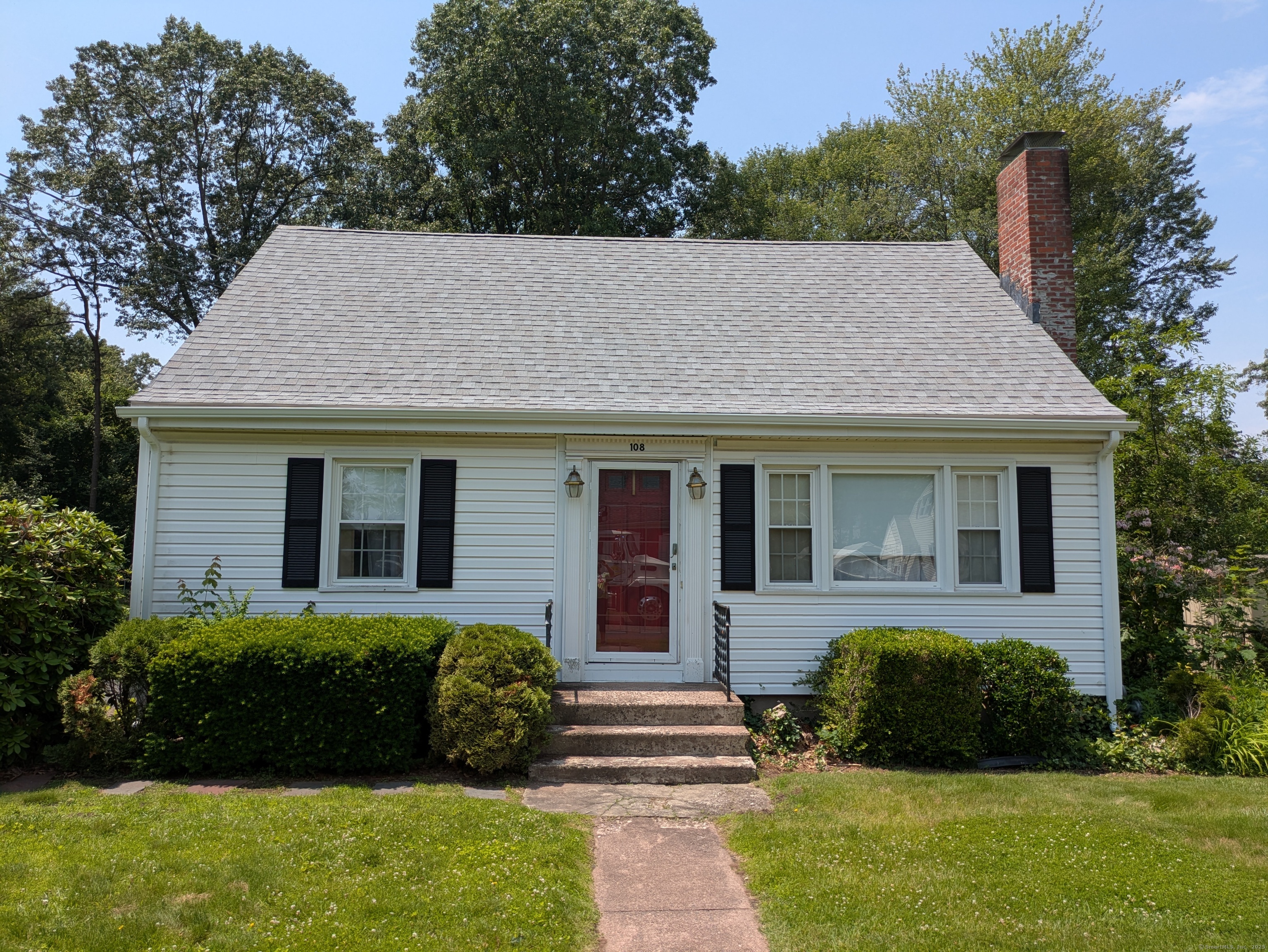 108 White Street Manchester CT 06042