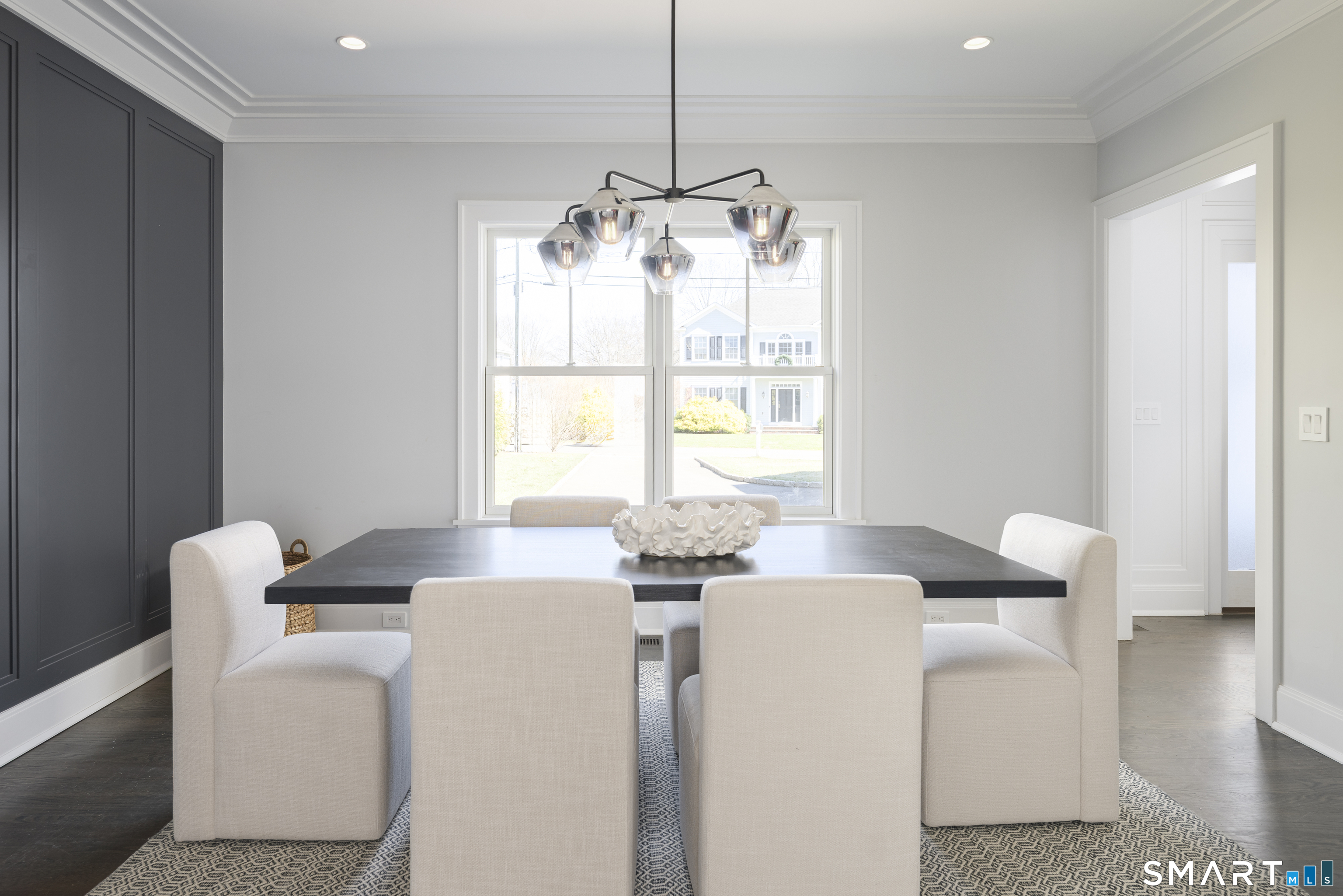 27 Raymond Street New Canaan CT 06840
