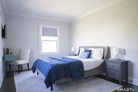 27 Raymond Street New Canaan CT 06840