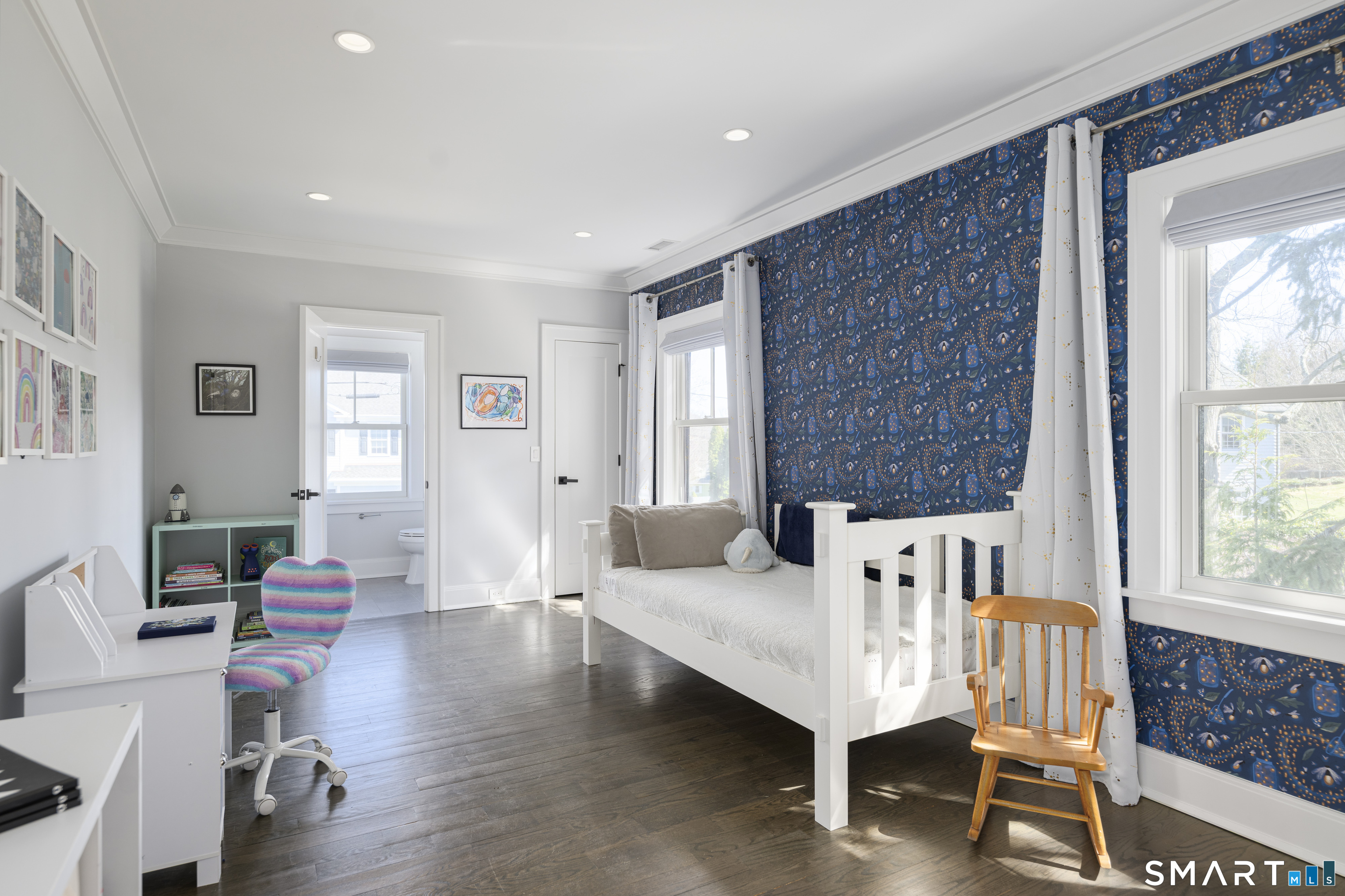 27 Raymond Street New Canaan CT 06840