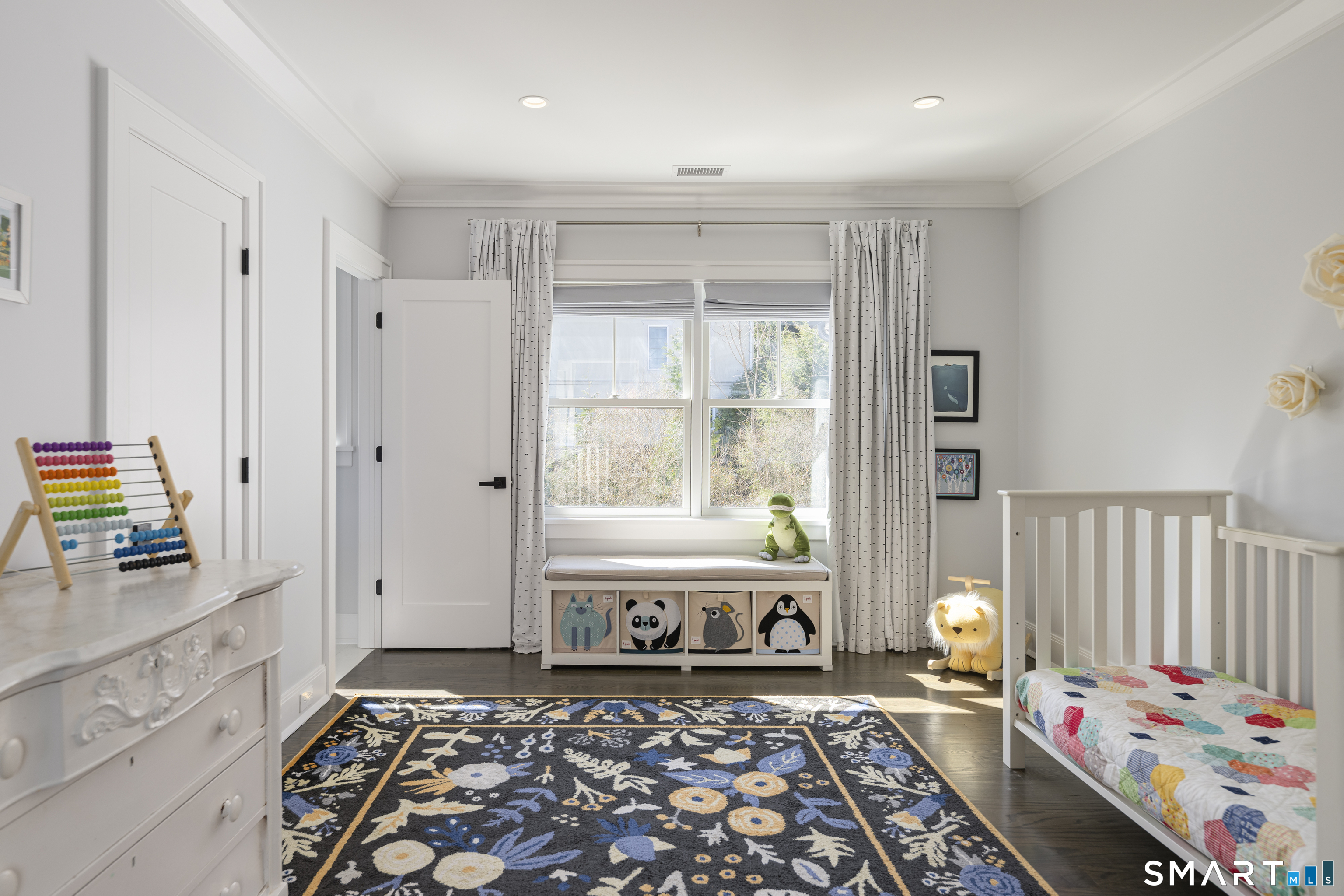 27 Raymond Street New Canaan CT 06840