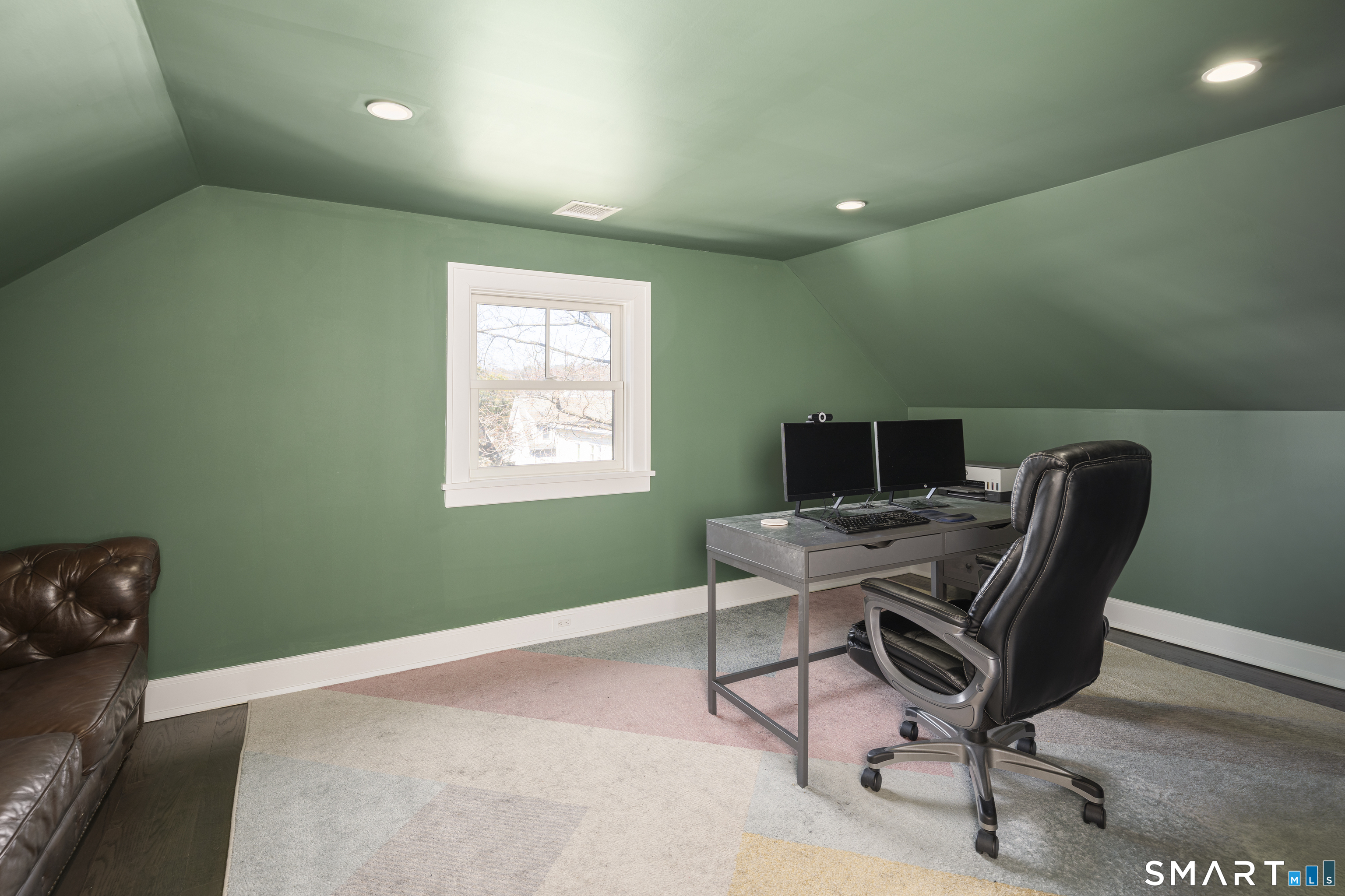 27 Raymond Street New Canaan CT 06840