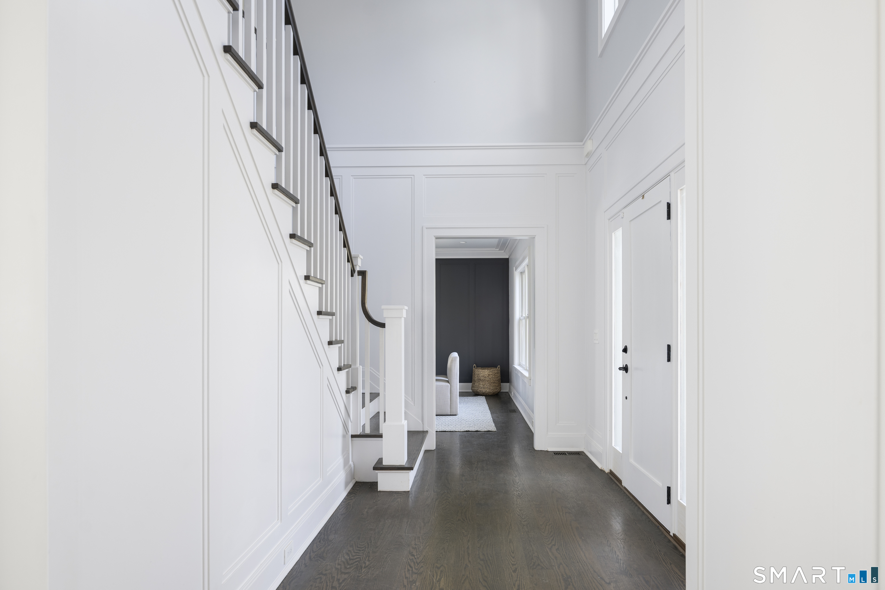 27 Raymond Street New Canaan CT 06840