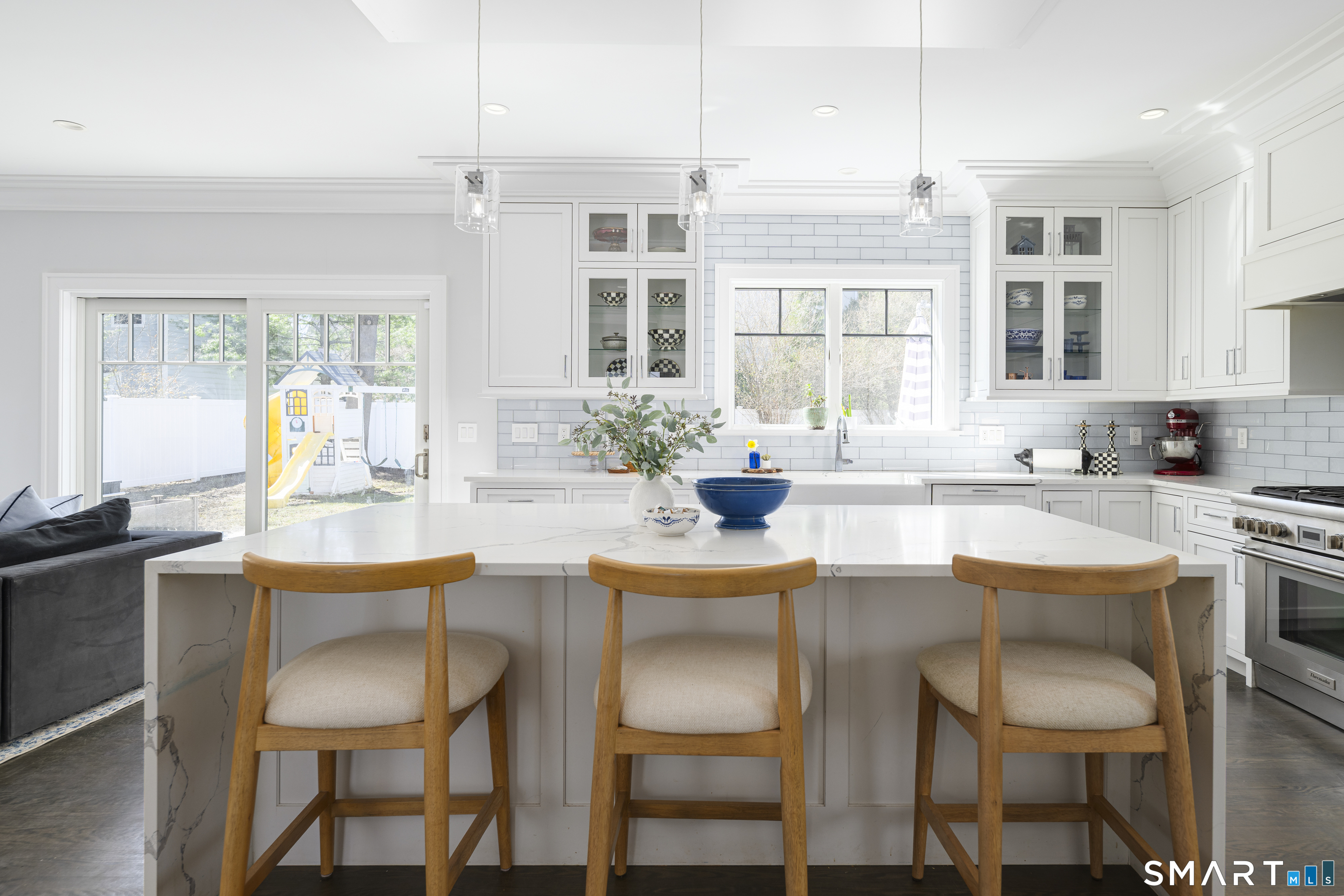 27 Raymond Street New Canaan CT 06840