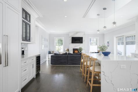 27 Raymond Street New Canaan CT 06840