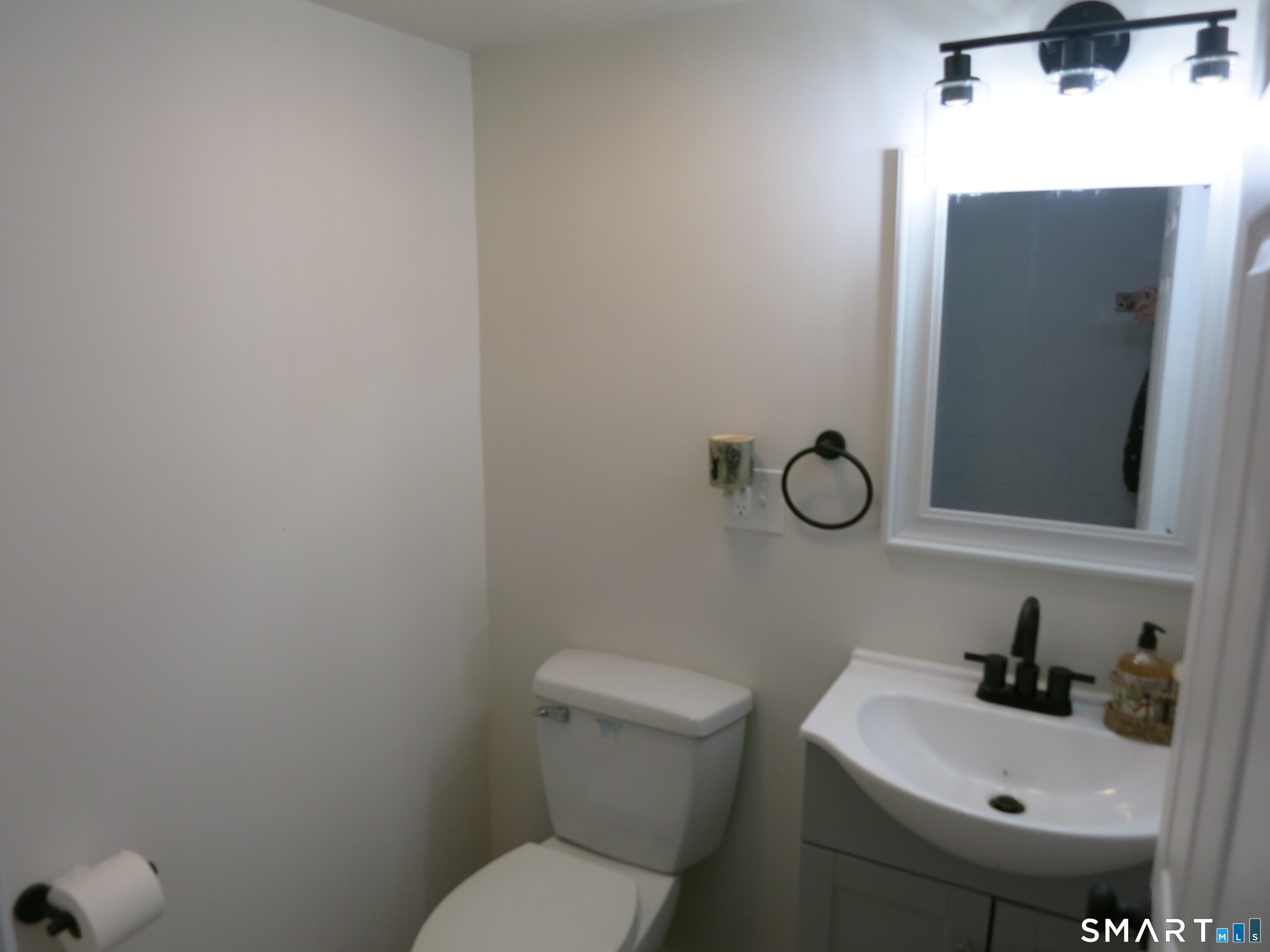 6 Lostbrook Road Simsbury CT 06092