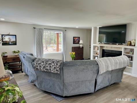 6 Lostbrook Road Simsbury CT 06092
