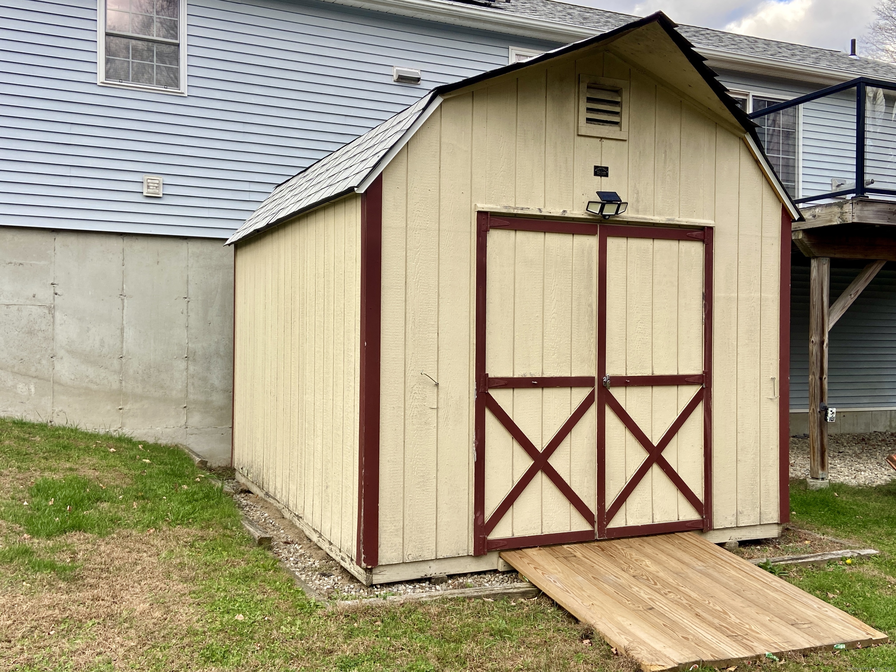 1820 Route 197 Woodstock CT 06281