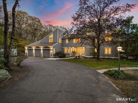 28 Strawberry Lane Shelton CT 06484