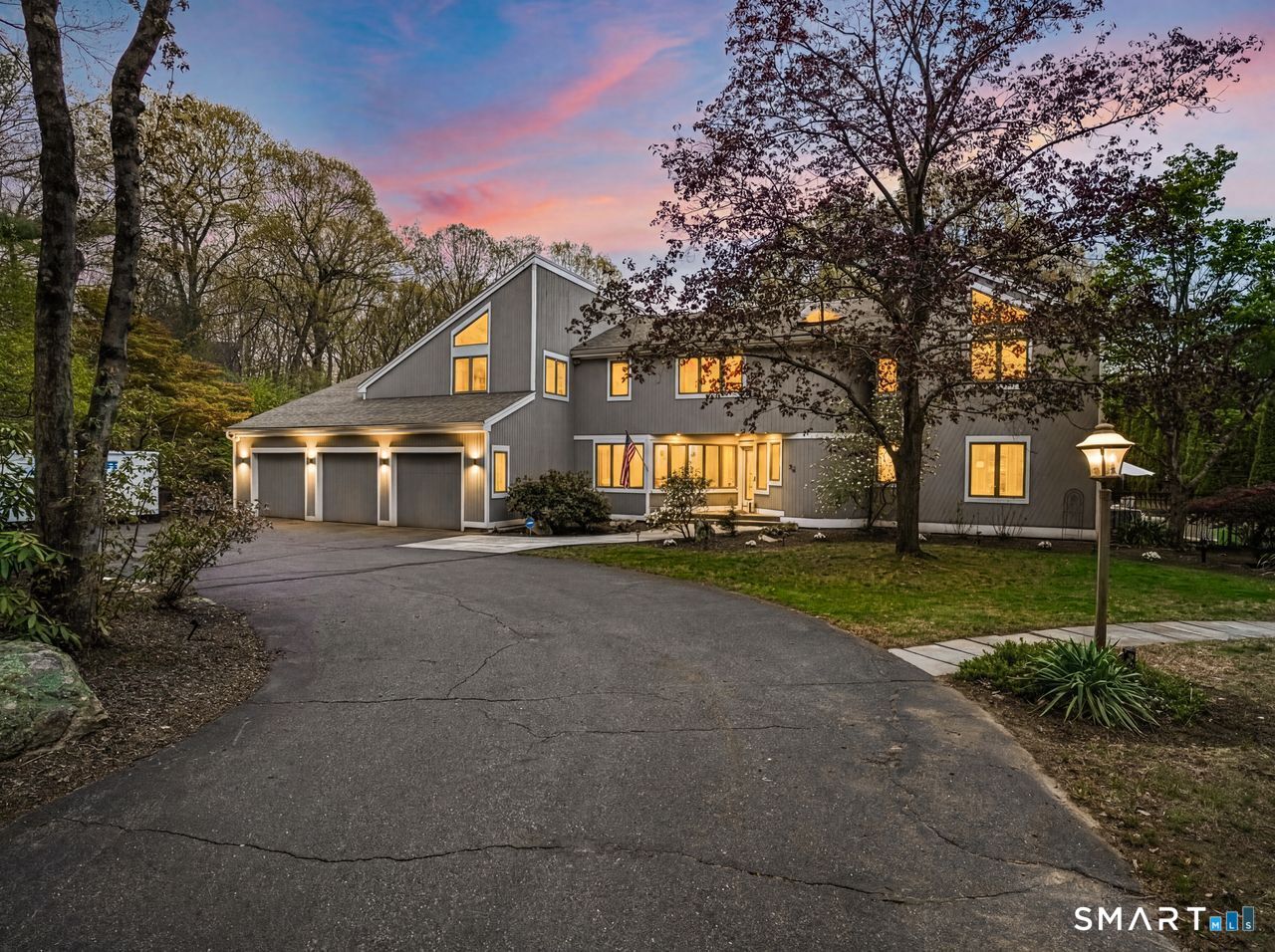 28 Strawberry Lane Shelton CT 06484