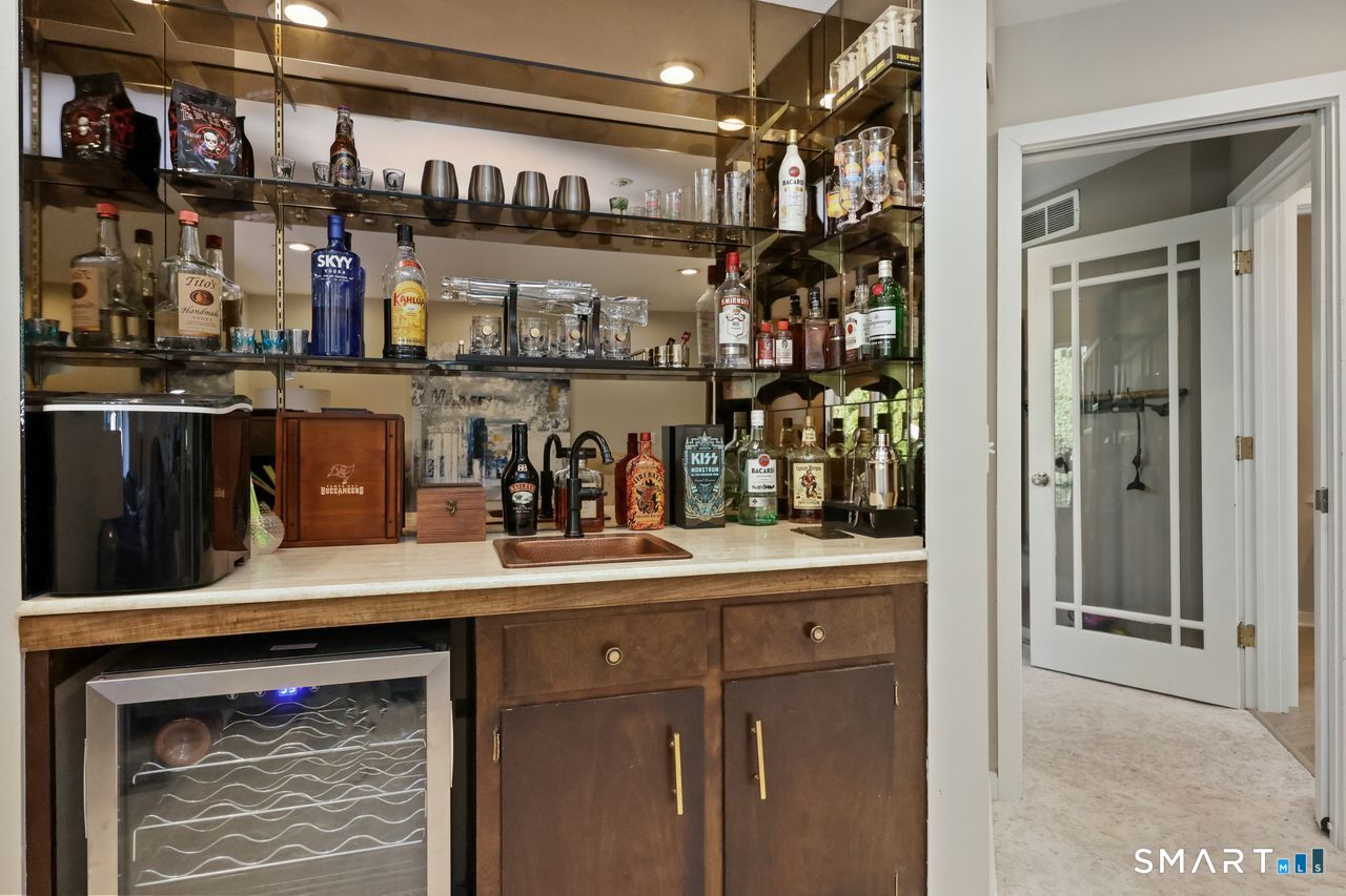28 Strawberry Lane Shelton CT 06484