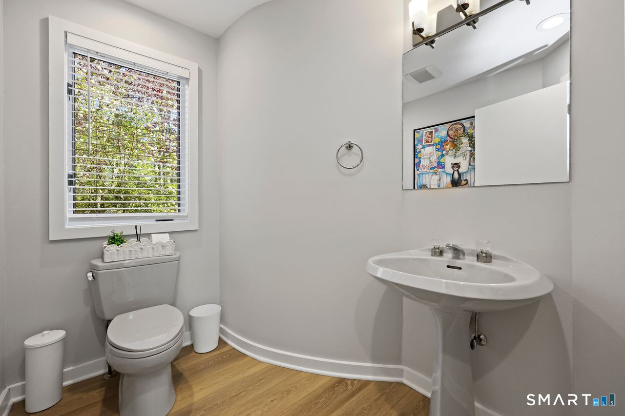 28 Strawberry Lane Shelton CT 06484