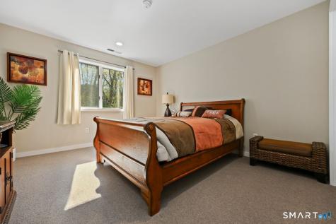 28 Strawberry Lane Shelton CT 06484