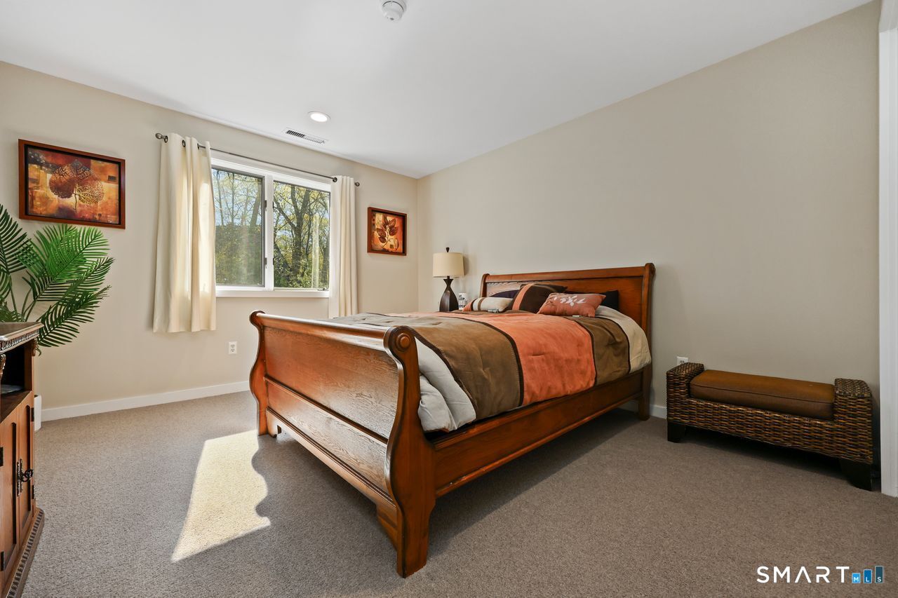 28 Strawberry Lane Shelton CT 06484