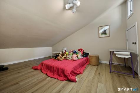 28 Strawberry Lane Shelton CT 06484