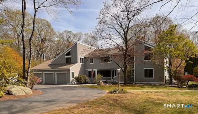 28 Strawberry Lane Shelton CT 06484
