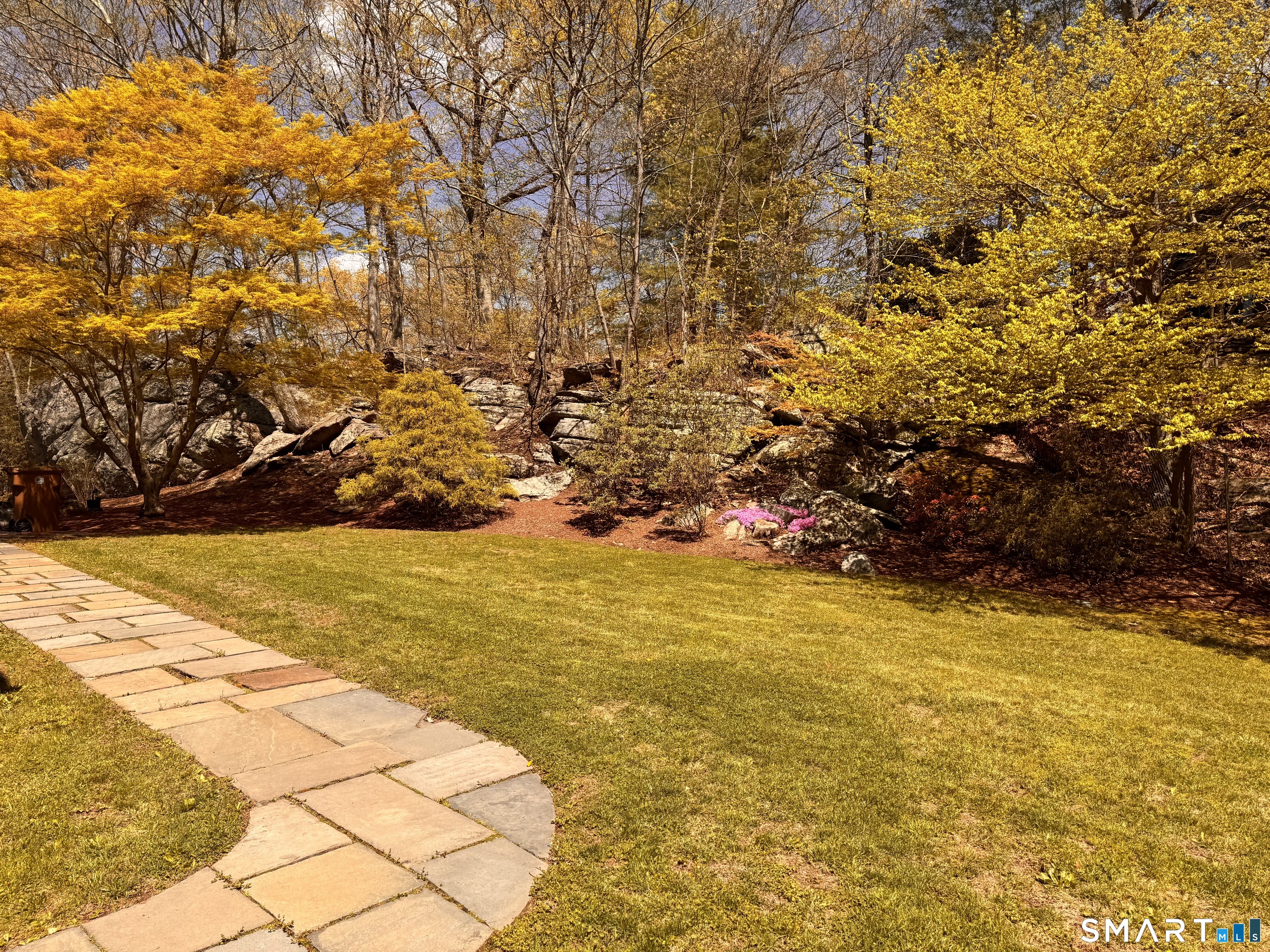 28 Strawberry Lane Shelton CT 06484