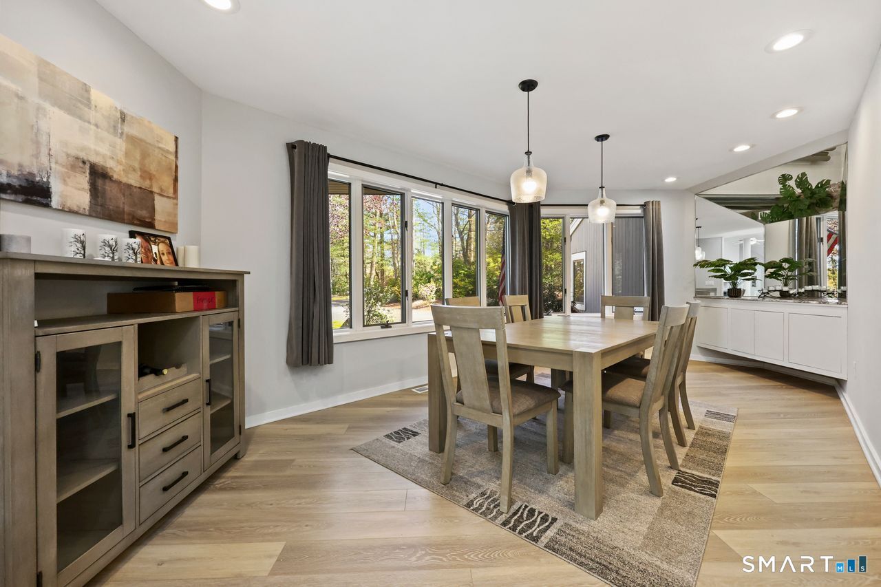 28 Strawberry Lane Shelton CT 06484