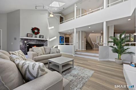 28 Strawberry Lane Shelton CT 06484