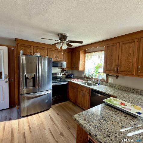 25 Margaret Drive South Windsor CT 06074