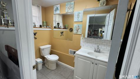 66 E Street Derby CT 06418