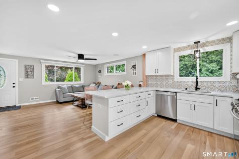 75 Lewis Drive South Windsor CT 06074