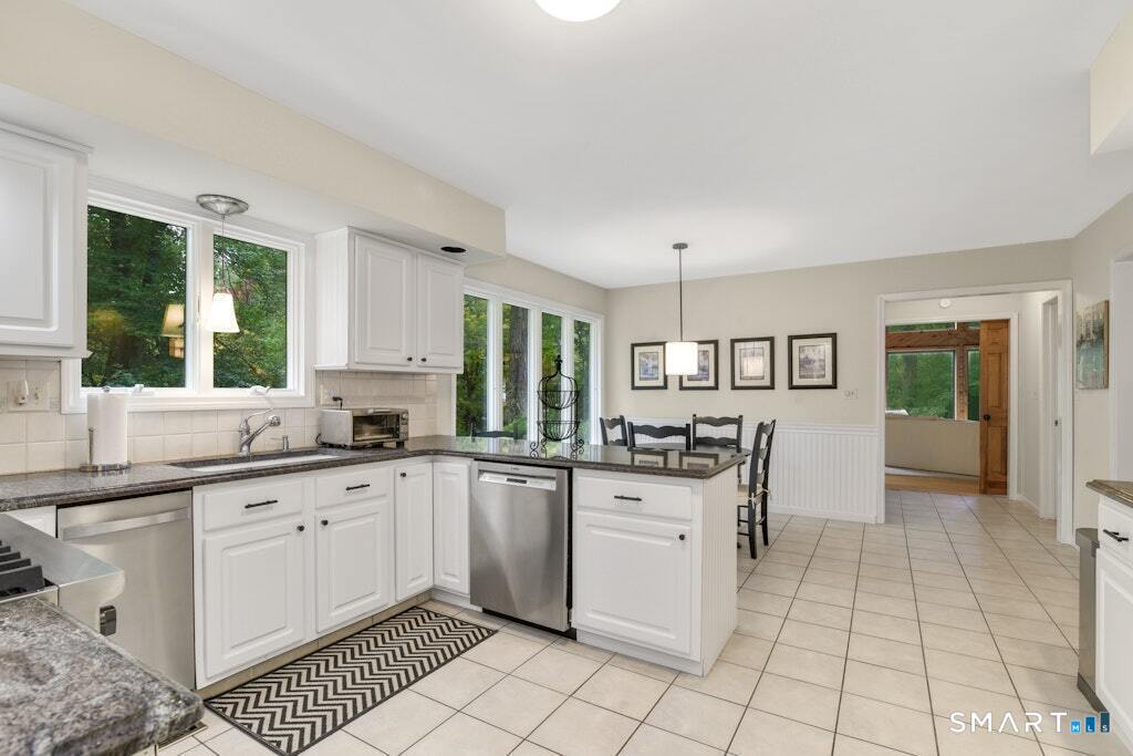 63 Lounsbury Road Ridgefield CT 06877